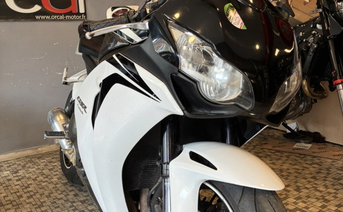 Honda CBR image 5