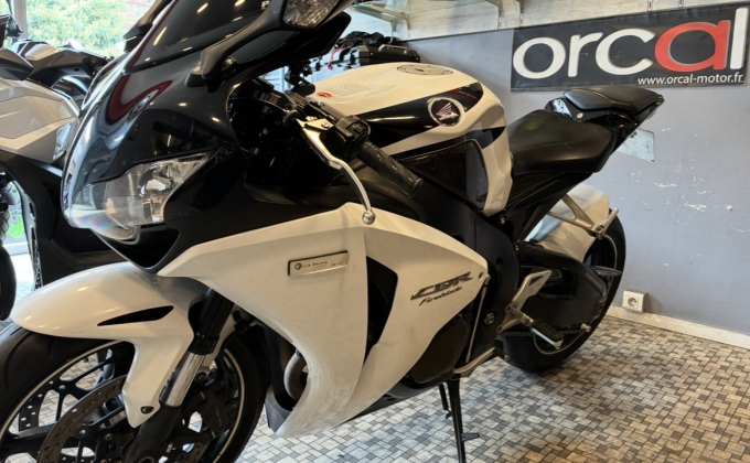 Honda CBR image 6