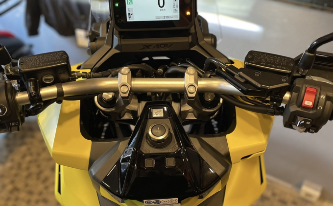 Honda X-adv 750 image 6