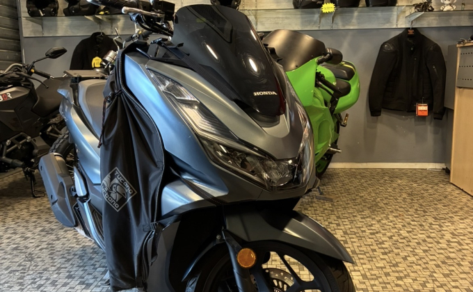 HONDA PCX image 1