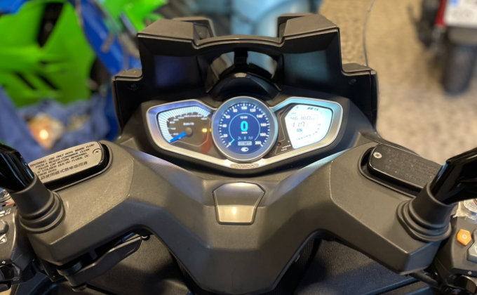 KYMCO X-Citing 400 image 6